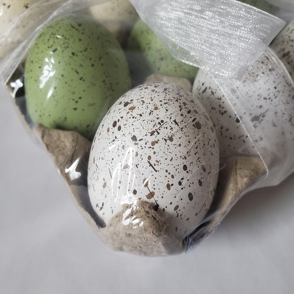 2 cartons of foam speckled eggs - Picture 6 of 9